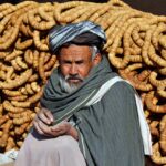 Membentuk Karakter Peduli Lingkungan Melalui Edukasi di Desa Cijantung